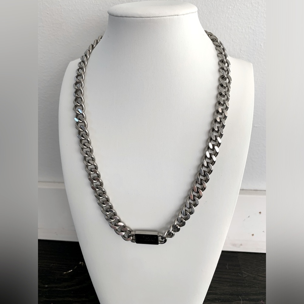 D&G/Dolce&Gabbana Silver Logo Plaque Necklace, Never worn - Picture 3 of 12